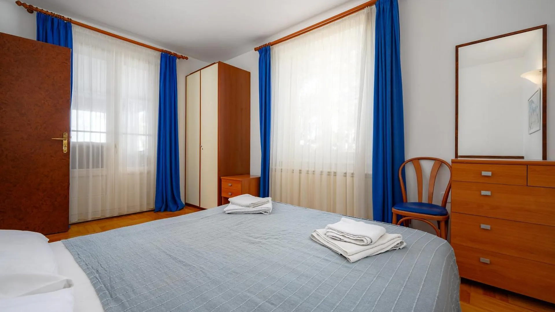 Apartments Valdepian 3Br With Terrace With Sea View Basanija 0*,